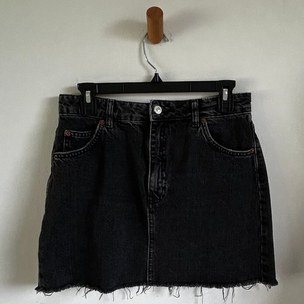 Topshop Black Denim Mini Skirt Raw Hem High Waisted Size M